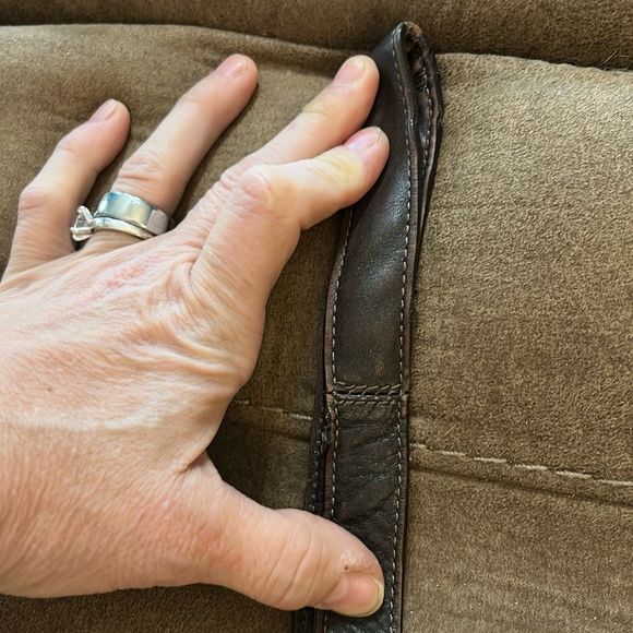 Coach Vintage Signature Chain Metallic Shoulder Bag Duffle Crossbody F19730. - Picture 4 of 13